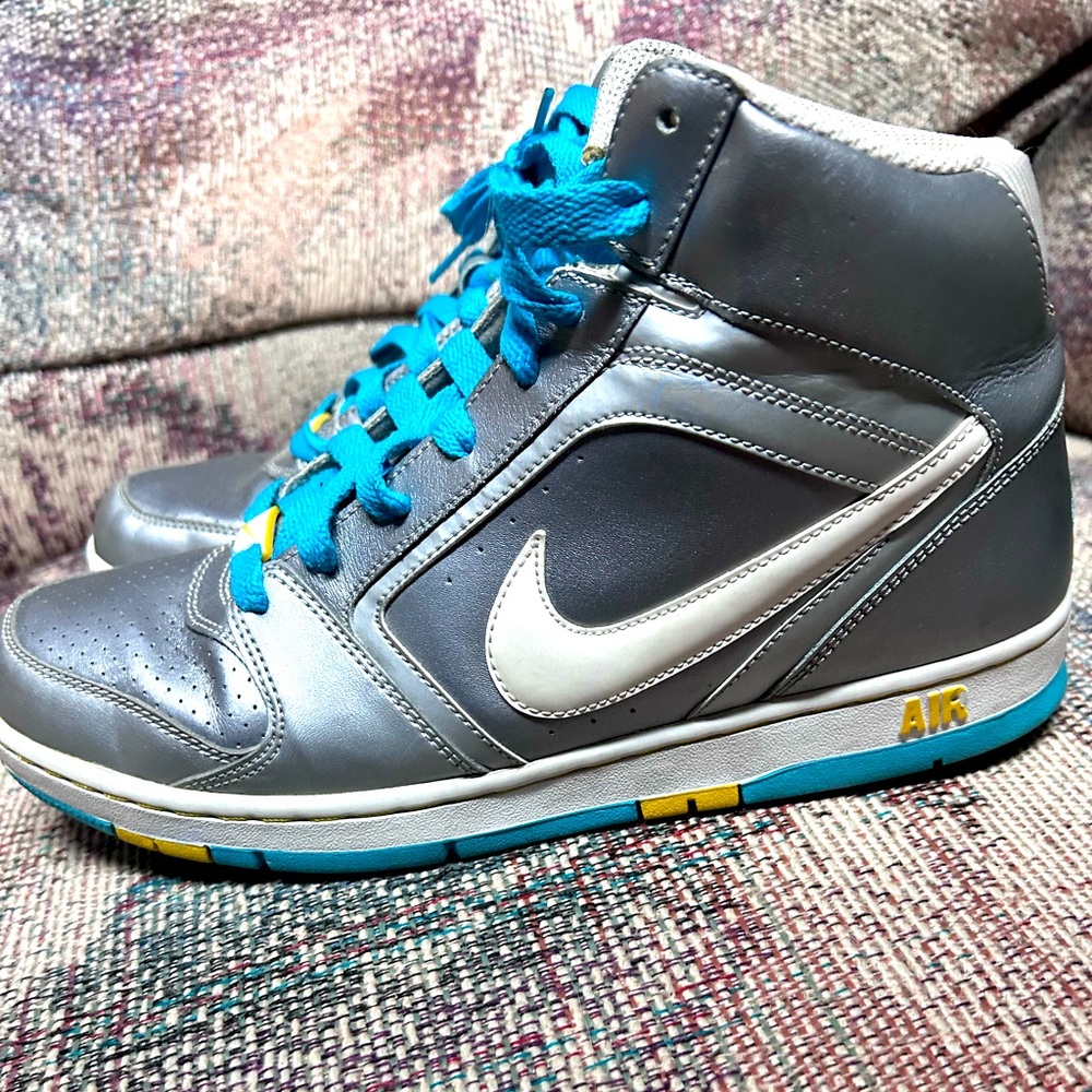 Nike Air Prestige II High Women's 10